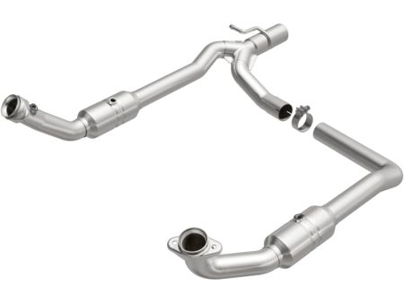 Magnaflow Conv DF 2009-2012 E-150 5.4 L Underbody Hot on Sale